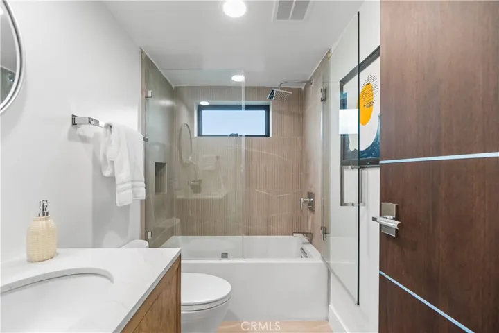 214 El Porto Street, Manhattan Beach, California 90266