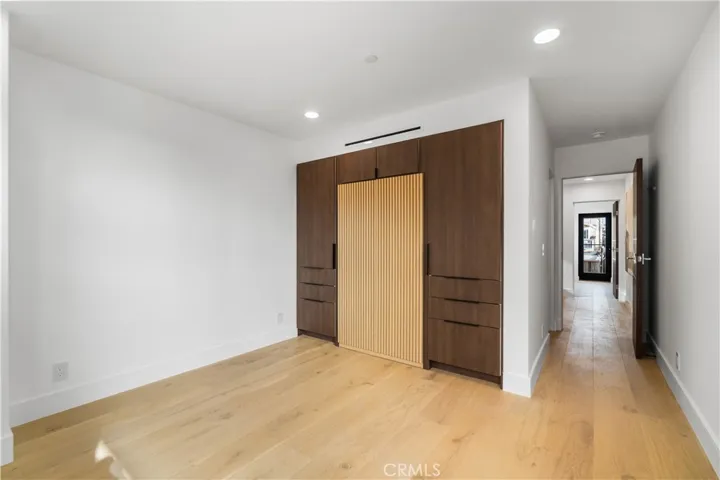 214 El Porto Street, Manhattan Beach, California 90266