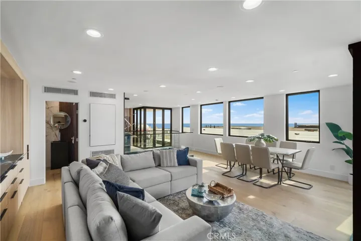 214 El Porto Street, Manhattan Beach, California 90266