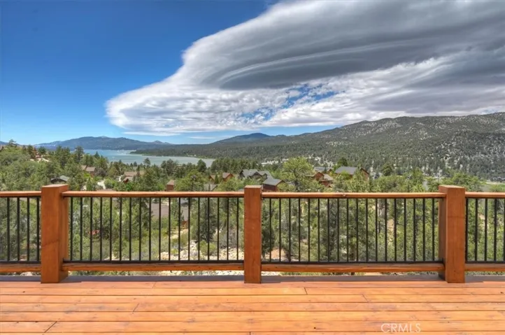 438 Starlight Circle, Big Bear Lake, California 92315