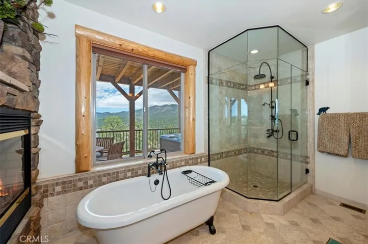 438 Starlight Circle, Big Bear Lake, California 92315