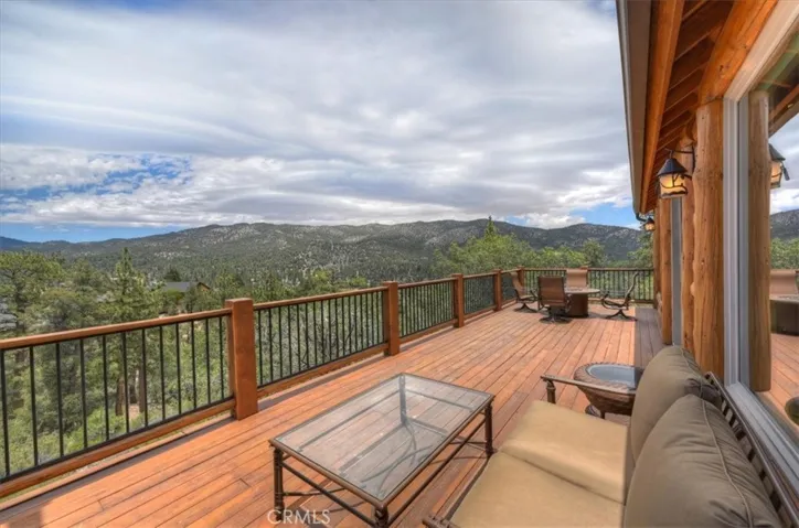 438 Starlight Circle, Big Bear Lake, California 92315