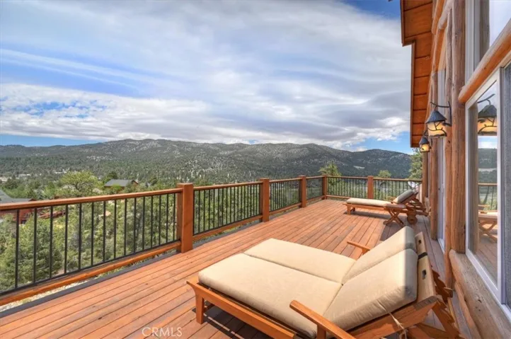 438 Starlight Circle, Big Bear Lake, California 92315