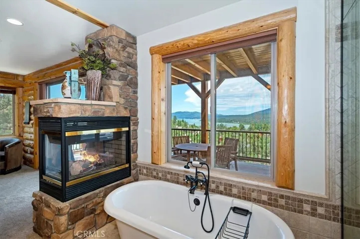438 Starlight Circle, Big Bear Lake, California 92315