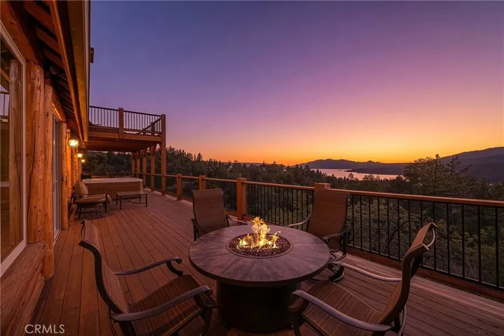 438 Starlight Circle, Big Bear Lake, California 92315