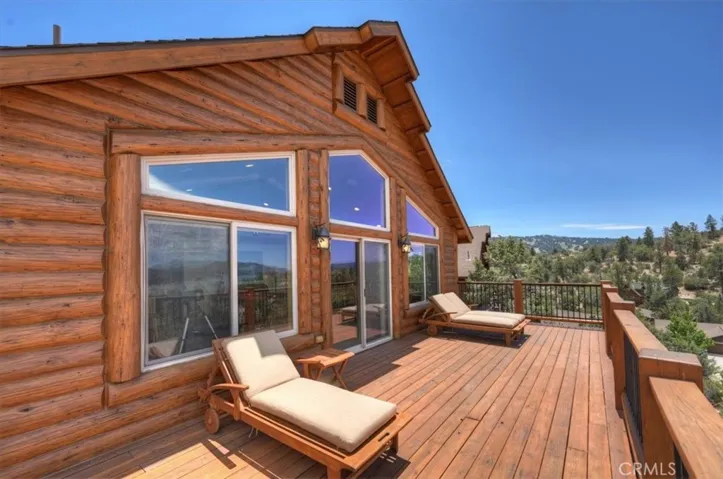 438 Starlight Circle, Big Bear Lake, California 92315