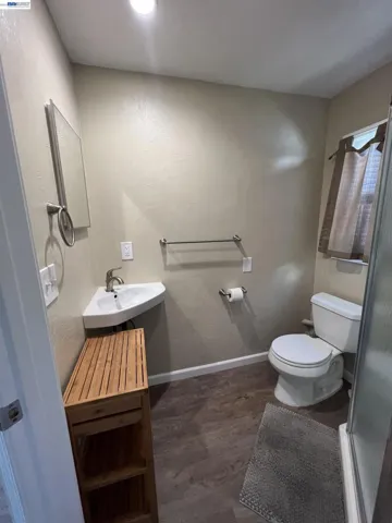 cottage bathroom