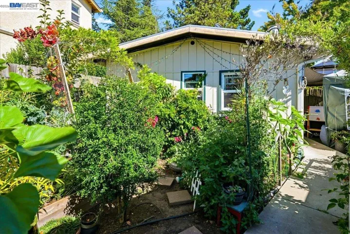 cottage