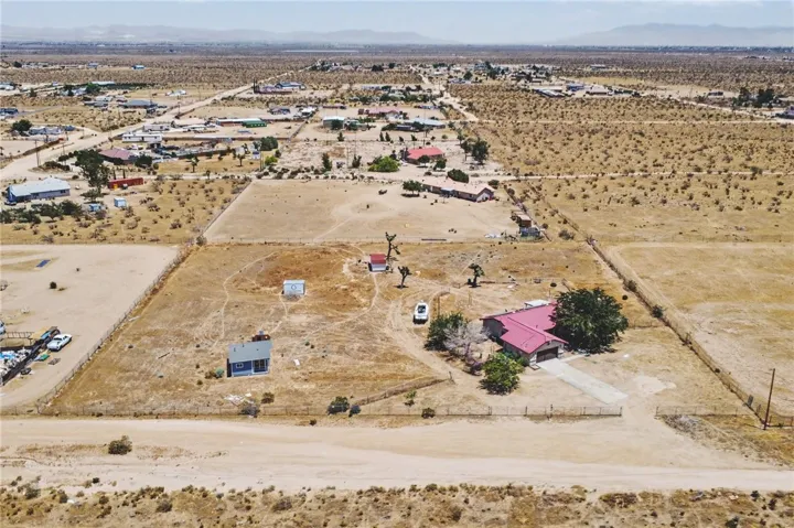 13451 Sonora Road, Phelan, California 92371