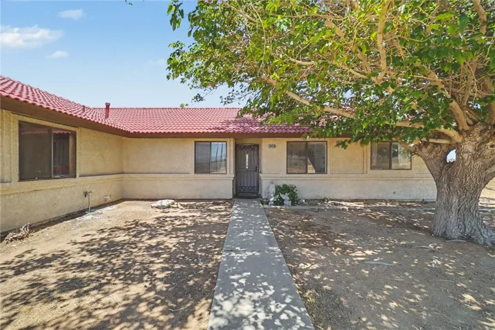 13451 Sonora Road, Phelan, California 92371