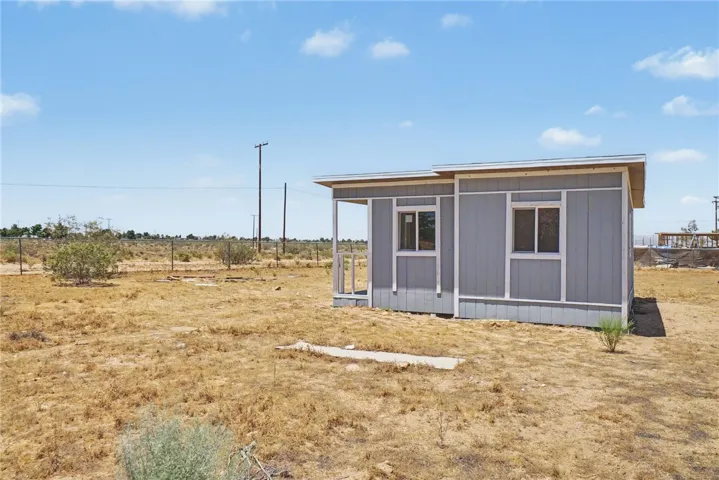 13451 Sonora Road, Phelan, California 92371