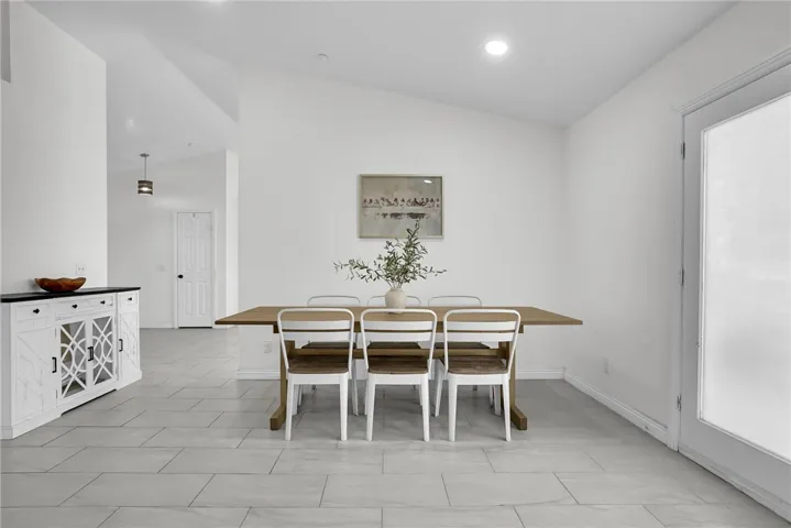 13451 Sonora Road, Phelan, California 92371