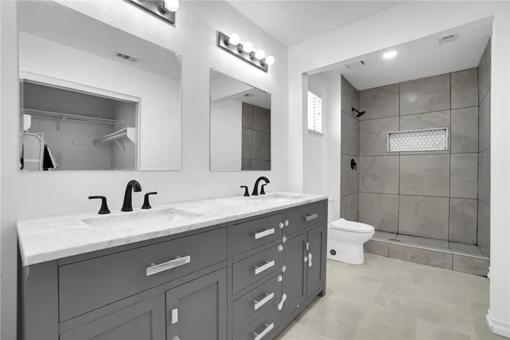 13451 Sonora Road, Phelan, California 92371