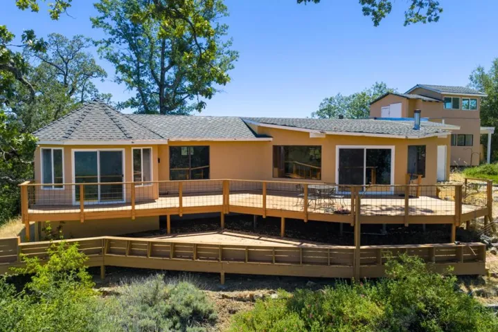 39700 Laurel Springs Road, Carmel Valley, California 93924