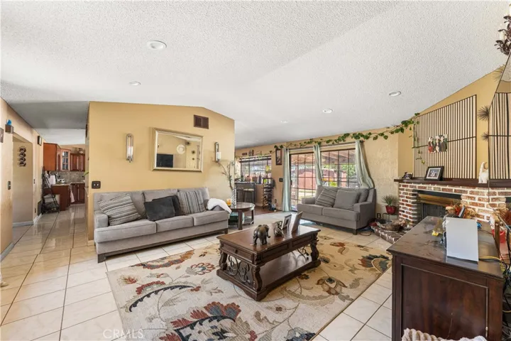 9615 E Avenue S12, Littlerock, California 93543