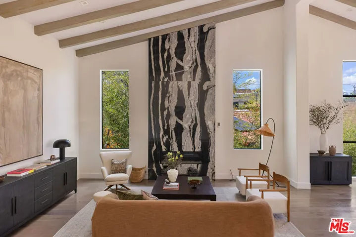4130 Parva Avenue, Los Angeles, California 90027