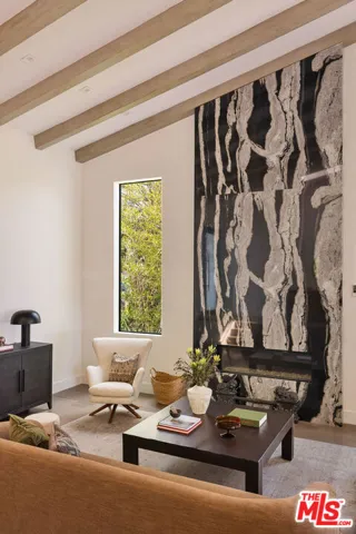 4130 Parva Avenue, Los Angeles, California 90027