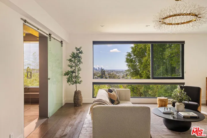 4130 Parva Avenue, Los Angeles, California 90027