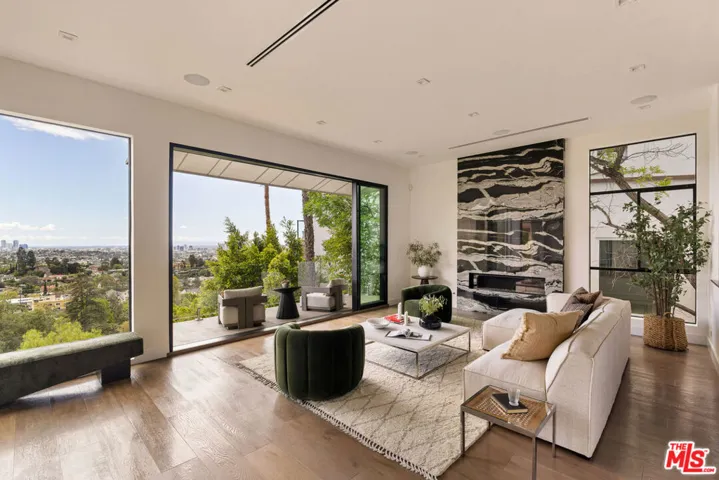 4130 Parva Avenue, Los Angeles, California 90027