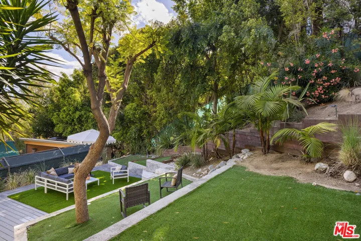 4130 Parva Avenue, Los Angeles, California 90027