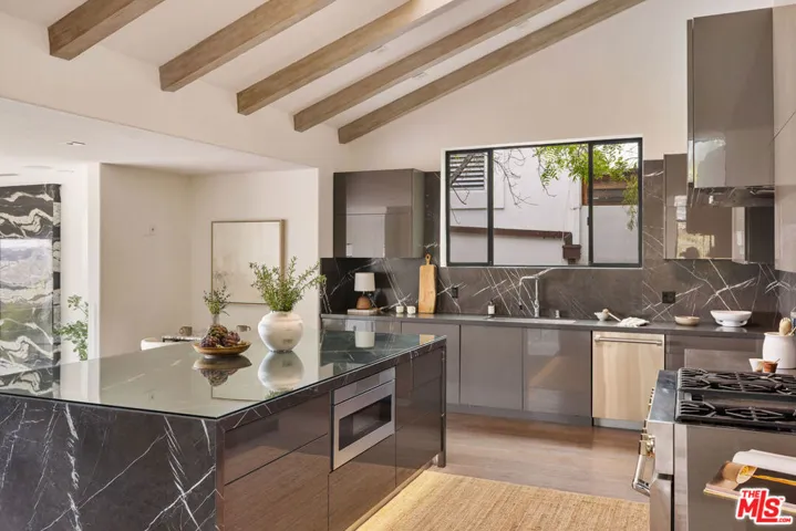4130 Parva Avenue, Los Angeles, California 90027