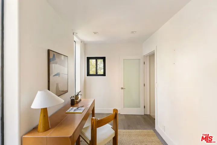 4130 Parva Avenue, Los Angeles, California 90027
