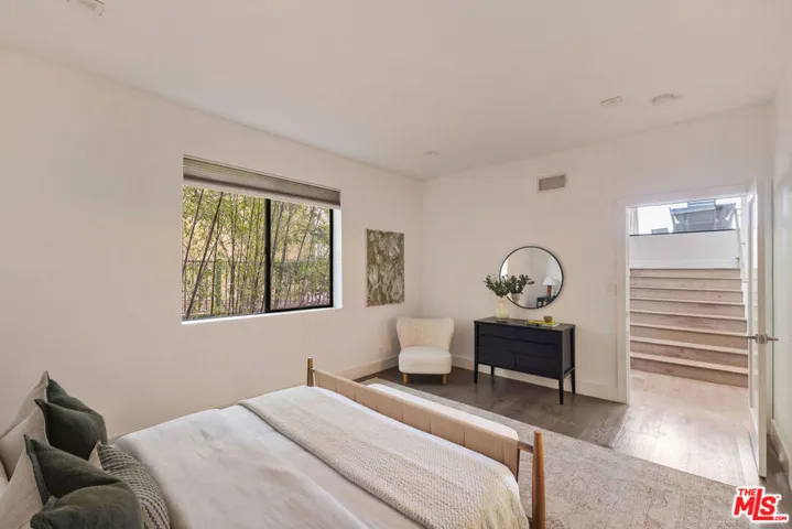 4130 Parva Avenue, Los Angeles, California 90027