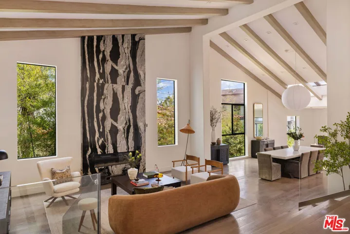 4130 Parva Avenue, Los Angeles, California 90027