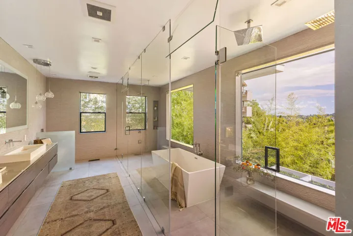 4130 Parva Avenue, Los Angeles, California 90027