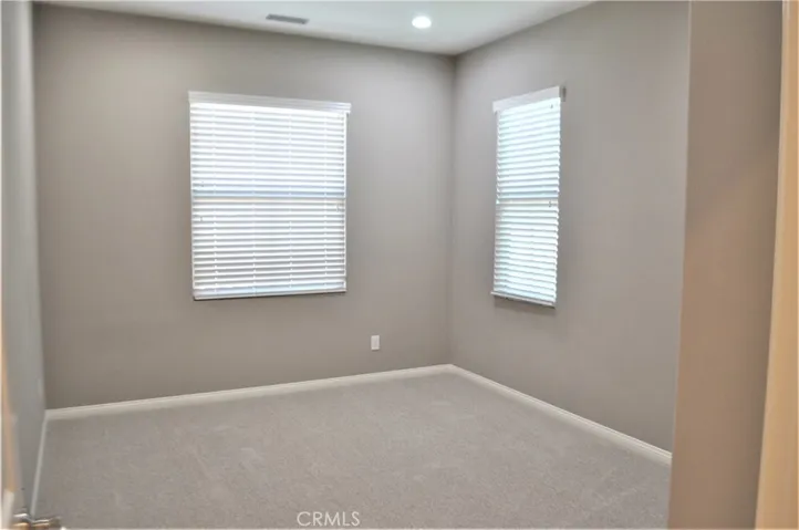 21 Norwich, Irvine, California 92620