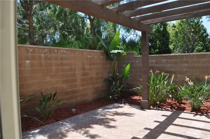 21 Norwich, Irvine, California 92620