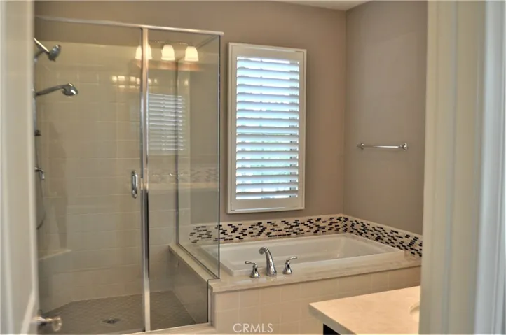 21 Norwich, Irvine, California 92620