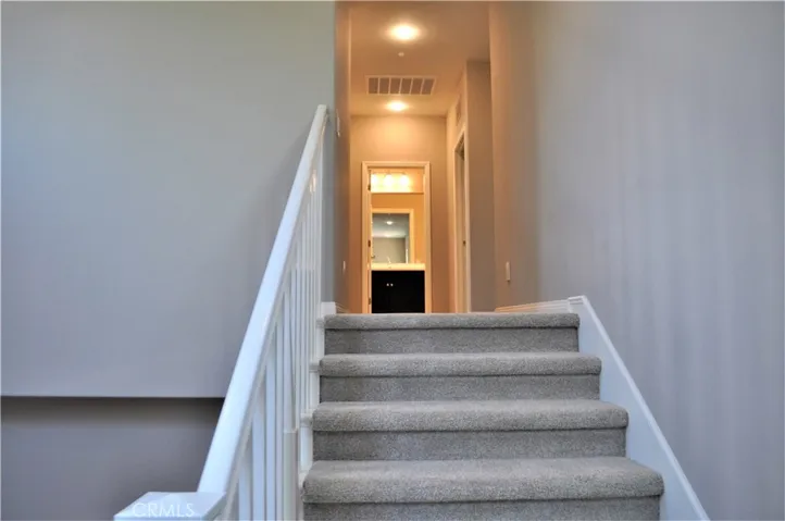 21 Norwich, Irvine, California 92620
