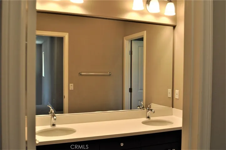 21 Norwich, Irvine, California 92620