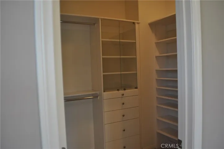 21 Norwich, Irvine, California 92620