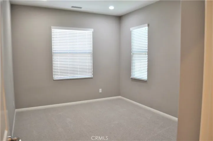 21 Norwich, Irvine, California 92620