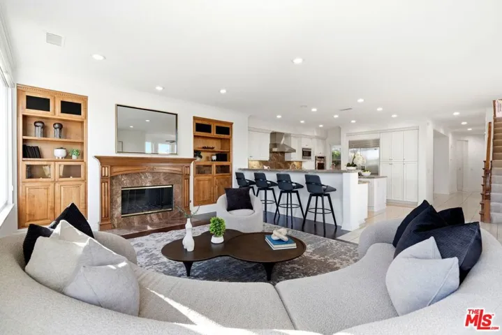 20274 Via Medici, Porter Ranch, California 91326