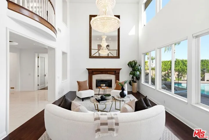 20274 Via Medici, Porter Ranch, California 91326