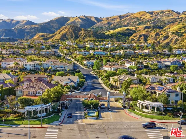 20274 Via Medici, Porter Ranch, California 91326