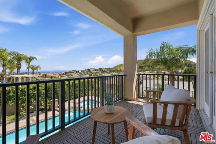 20274 Via Medici, Porter Ranch, California 91326