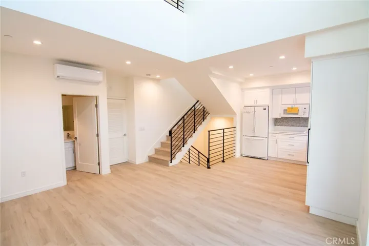1187 Crenshaw Boulevard 103, Los Angeles, California 90019