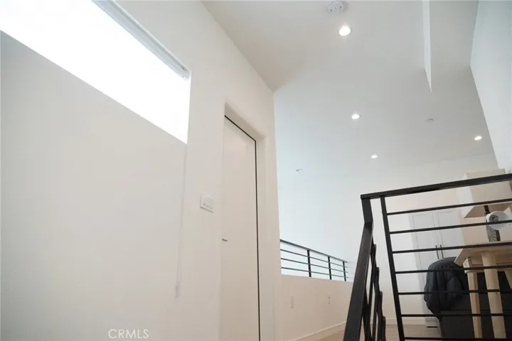 1187 Crenshaw Boulevard 103, Los Angeles, California 90019