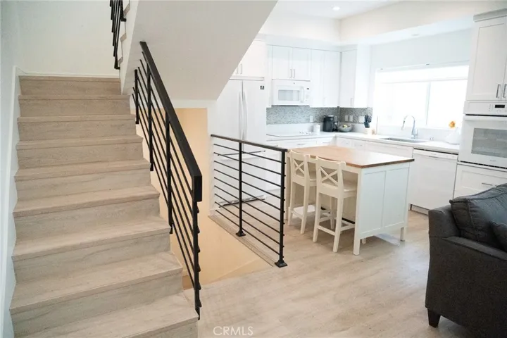 1187 Crenshaw Boulevard 103, Los Angeles, California 90019