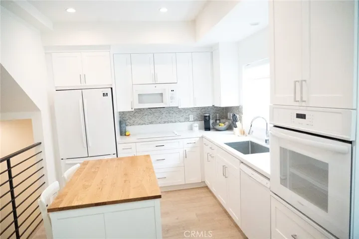 1187 Crenshaw Boulevard 103, Los Angeles, California 90019