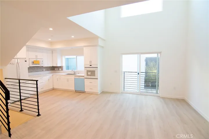 1187 Crenshaw Boulevard 103, Los Angeles, California 90019