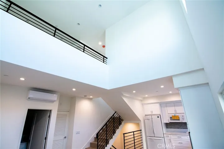 1187 Crenshaw Boulevard 103, Los Angeles, California 90019