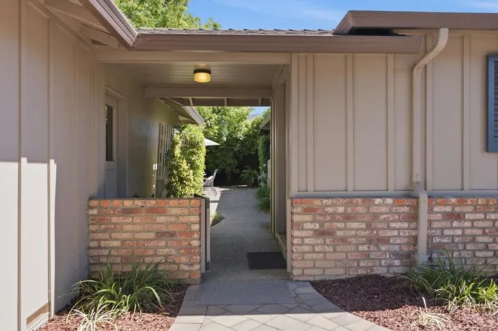 20580 Canyon View Drive, Saratoga, California 95070