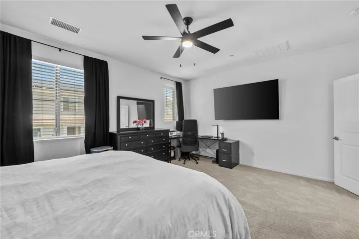 5604 Altamura 3, Fontana, California 92336