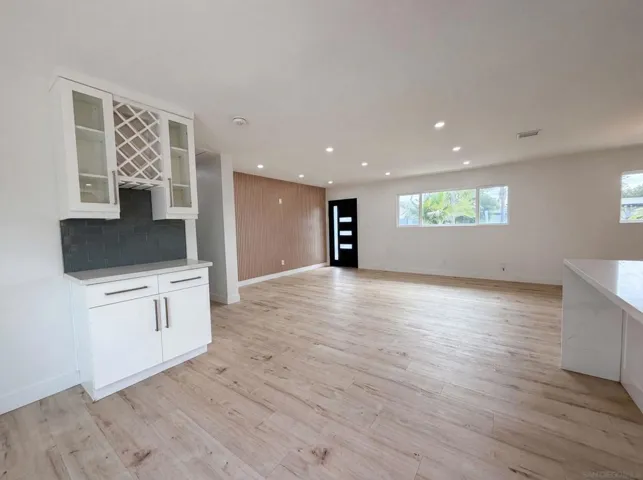 5041 Mable, San Diego, California 92117