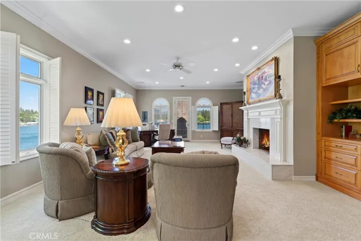 177 Shorewood, Lake Arrowhead, California 92352